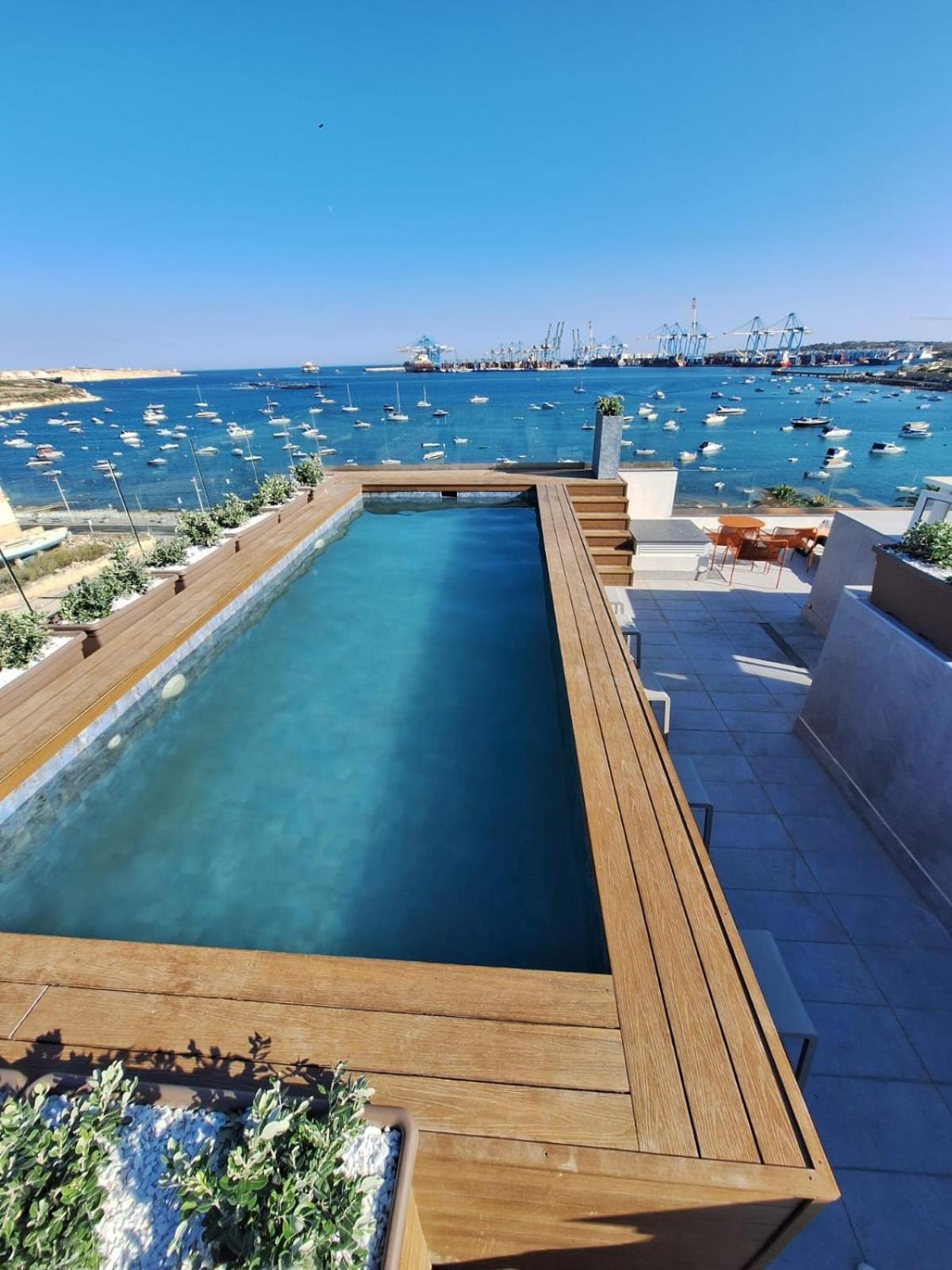 South32 Hotel Birżebbuġa Exteriér fotografie