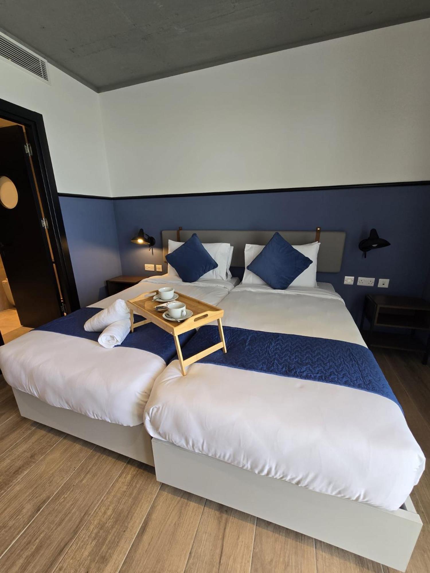 South32 Hotel Birżebbuġa Exteriér fotografie