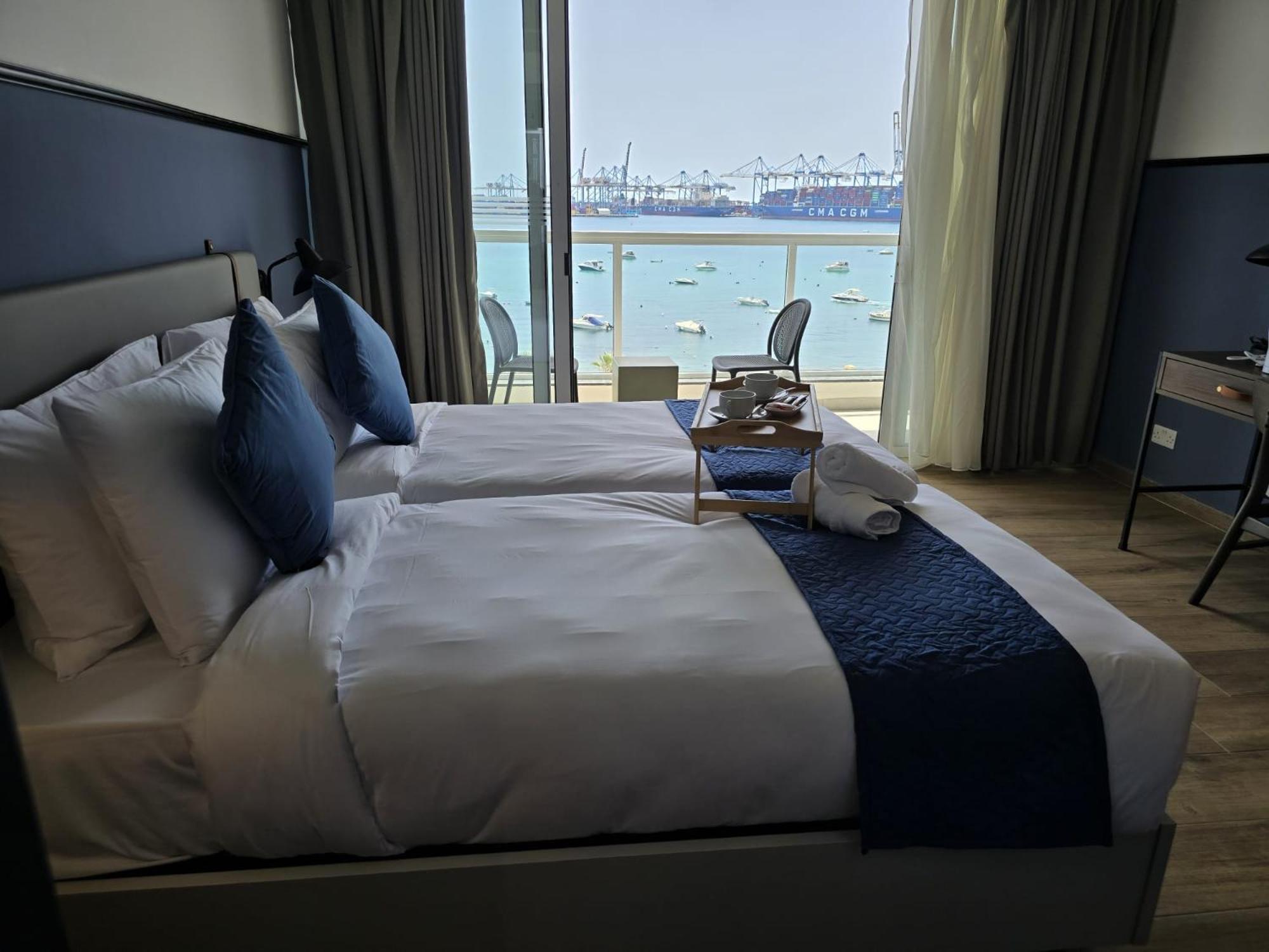 South32 Hotel Birżebbuġa Exteriér fotografie