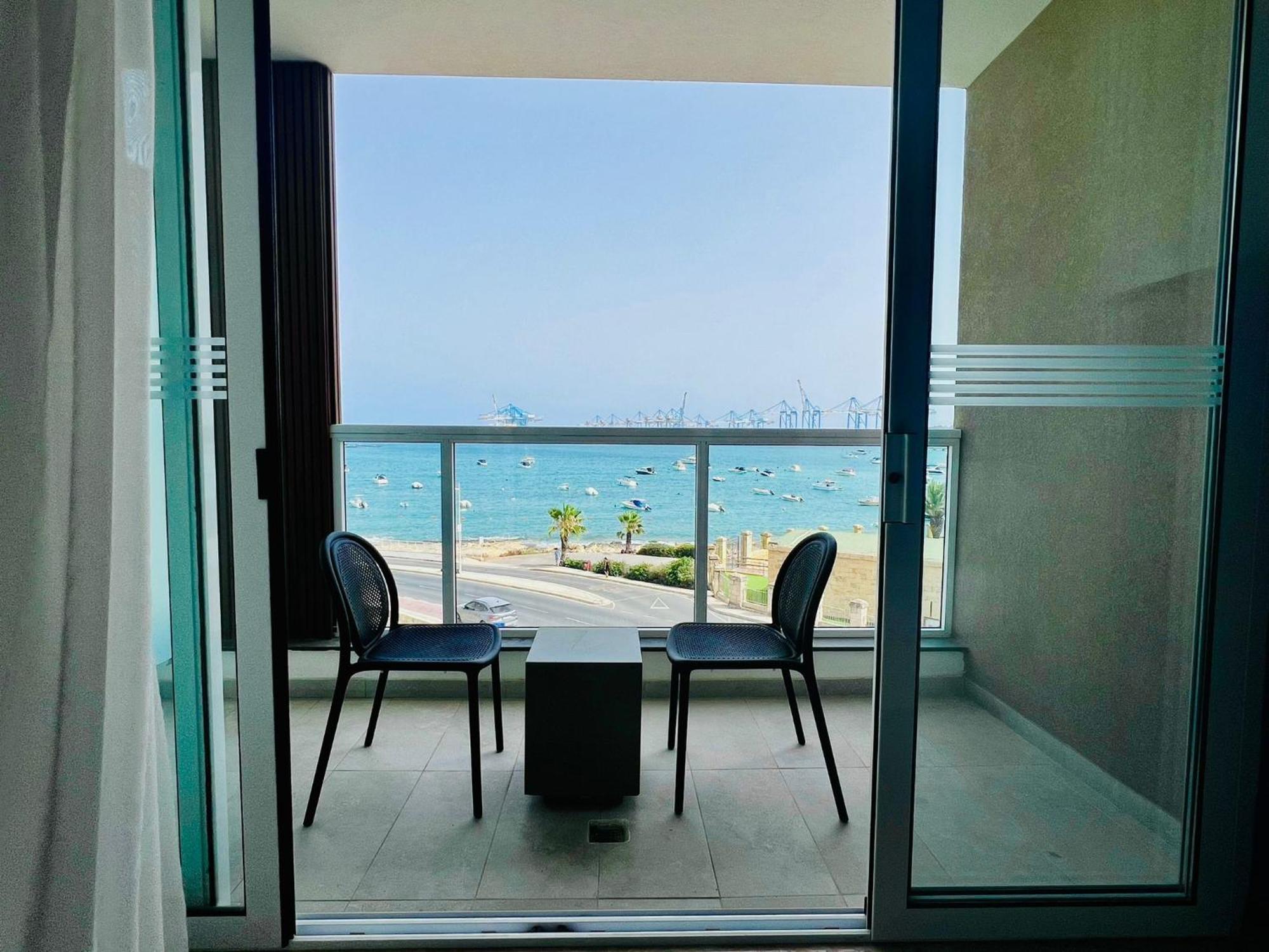South32 Hotel Birżebbuġa Exteriér fotografie
