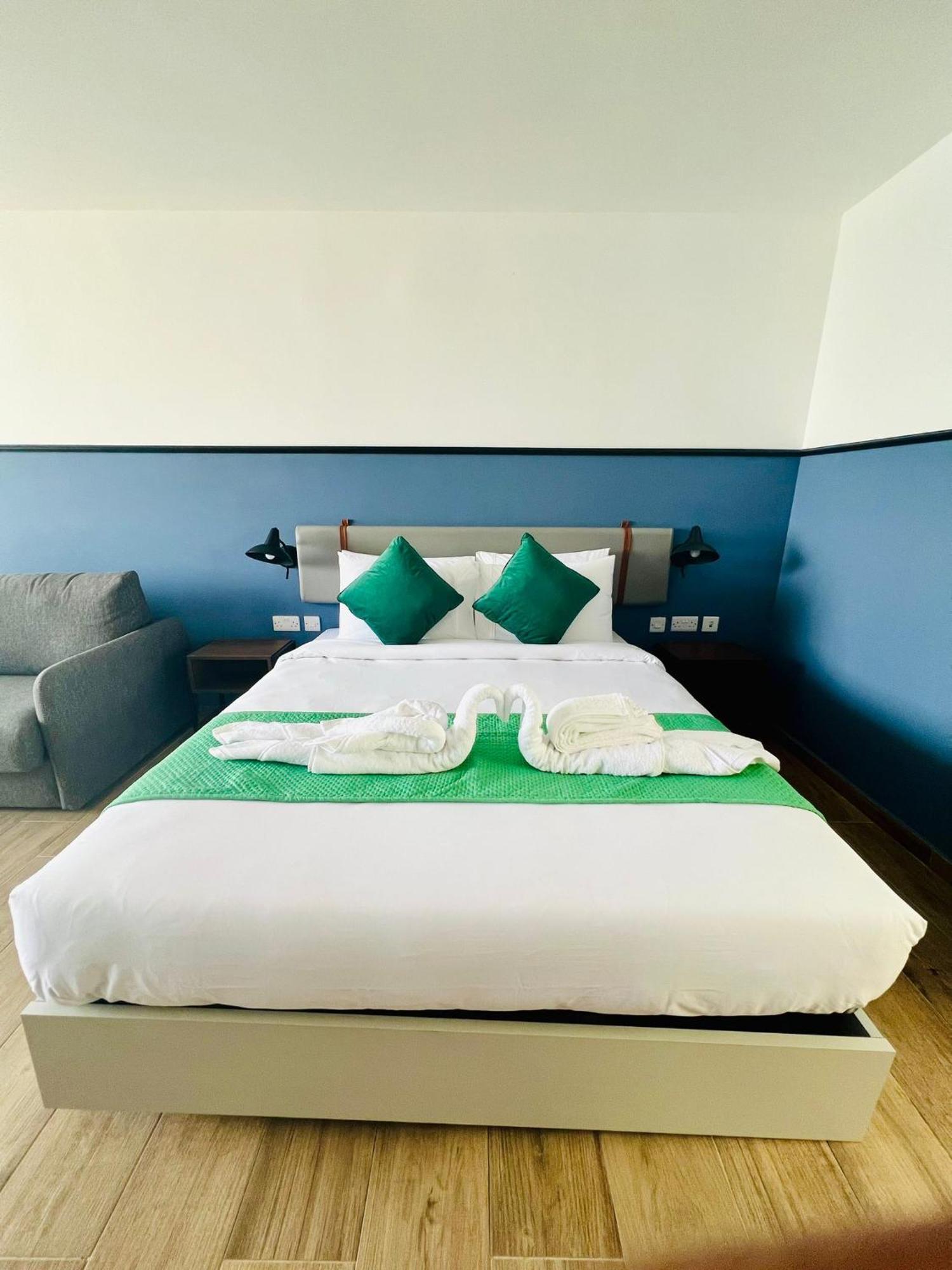 South32 Hotel Birżebbuġa Exteriér fotografie